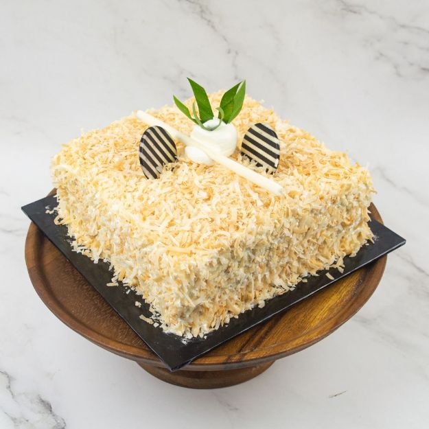 Picture of Pandan Layer Cake (Whole)