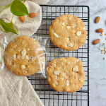 Picture of Giant Macadamia White Choc Cookie