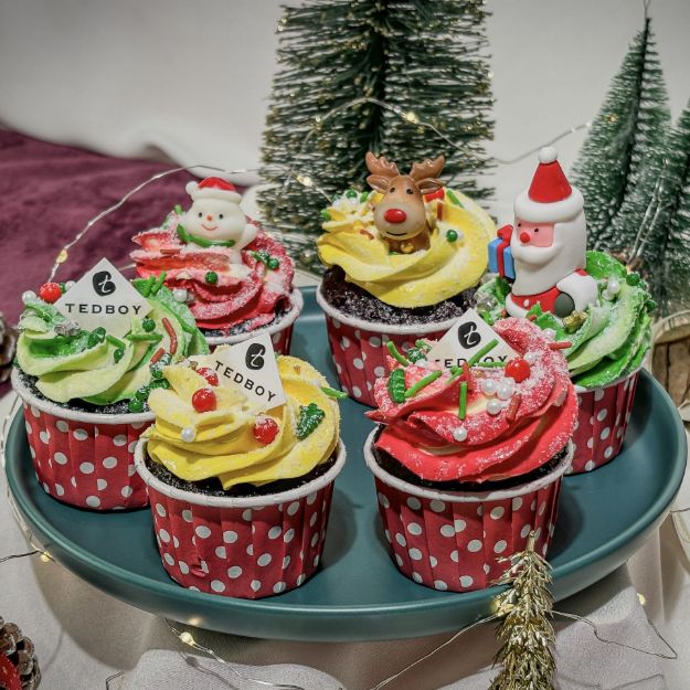 Picture of [XMAS]Jolly Swirls Cupcakes with Mix Flavours in Box 