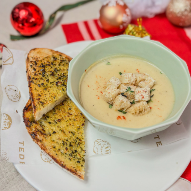 Picture of [XMAS] Parsnip Apple Soup (V)