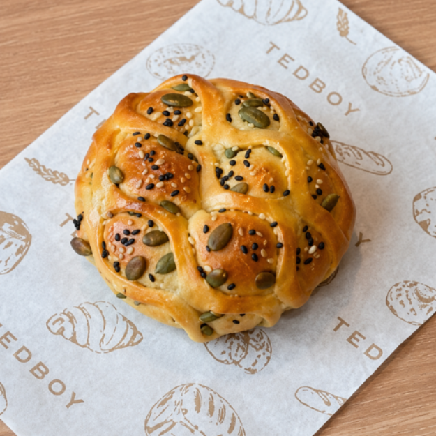 sweet pumpkin bun
